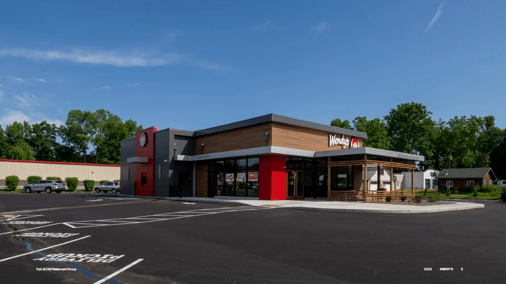 75 Maple Ave — Wendy's